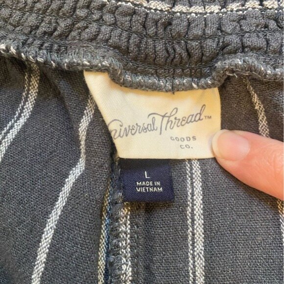 Universal Thread Blue & White Striped Linen-Blend Shorts Women's Size L - Picture 2 of 6